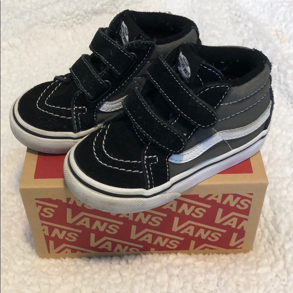 Toddler hi top vans size 6